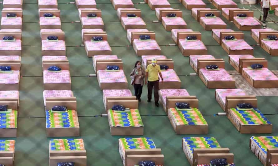 Dai dich Covid-19 troi day khap toan cau vi bien chung Delta hinh anh