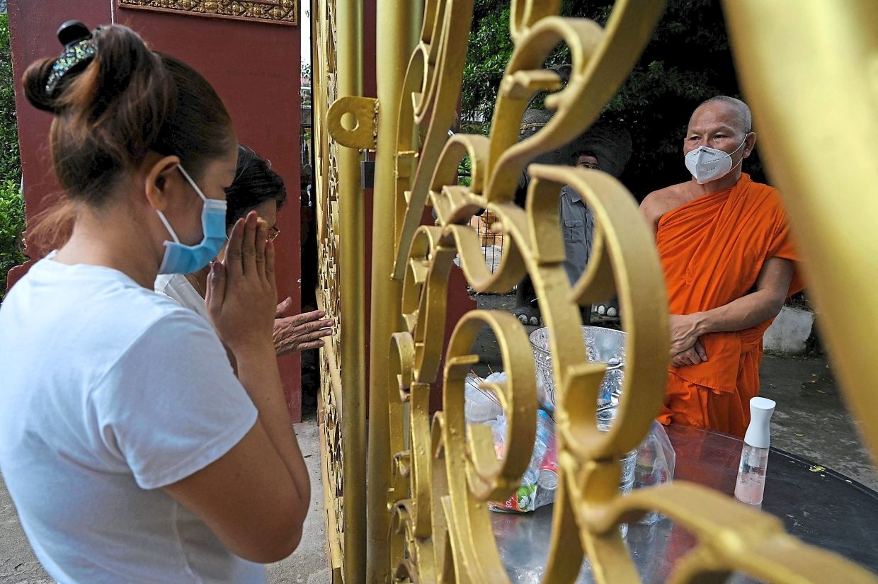 Campuchia truoc phep thu cho chien luoc song chung voi Covid-19 hinh anh