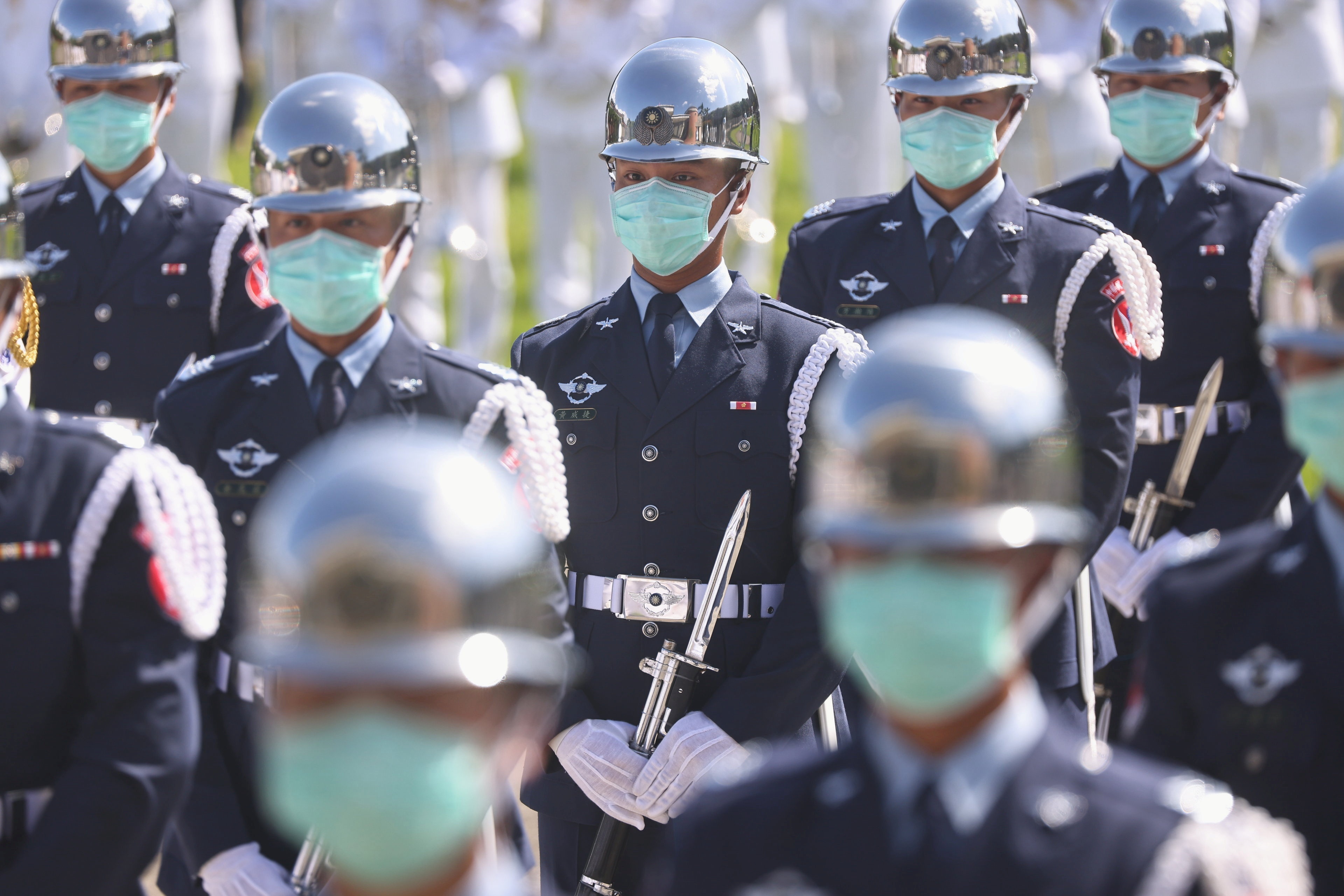 Dai Loan canh bao dap tra neu quan doi Trung Quoc tien gan hinh anh