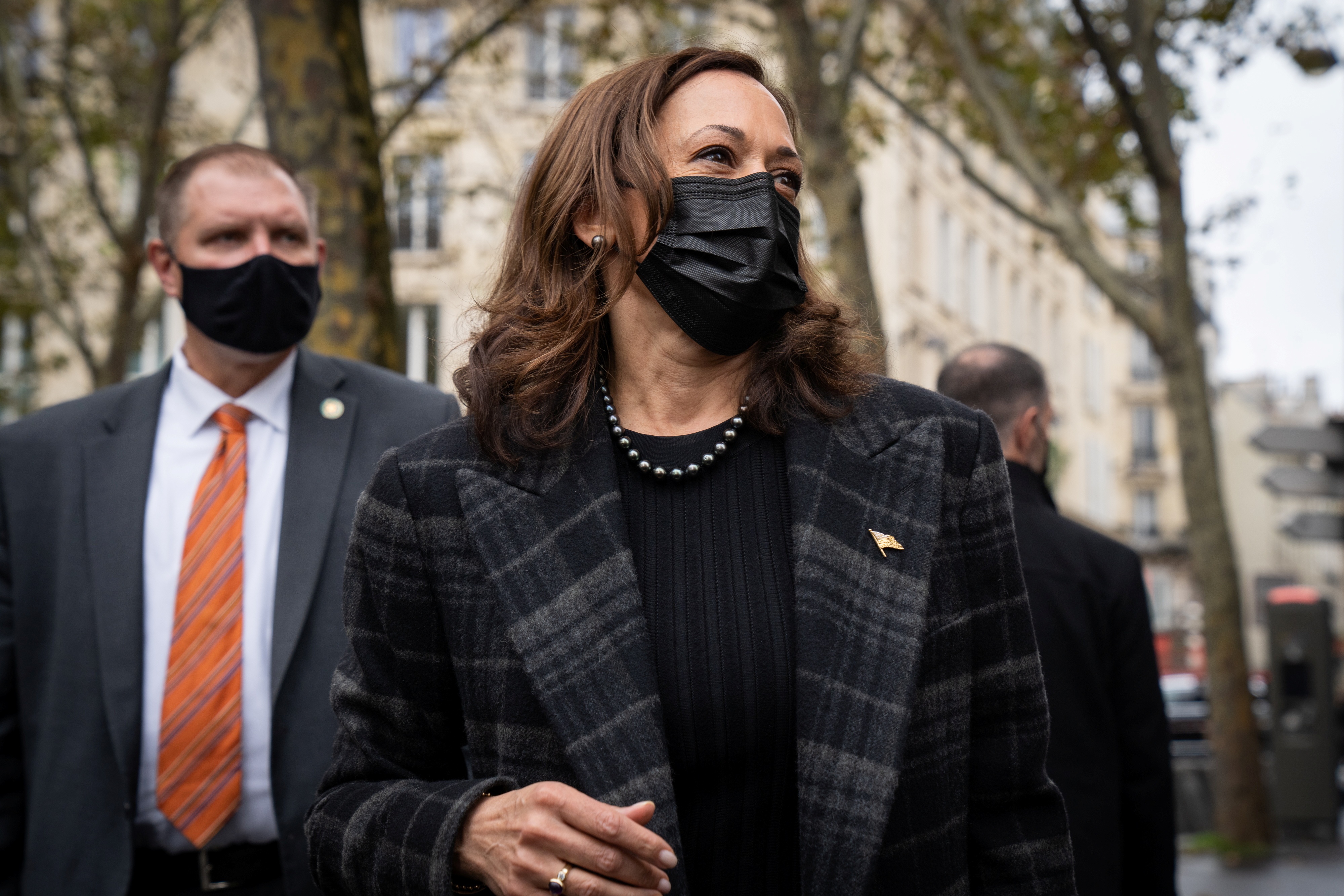 Ong Biden tam chuyen giao quyen tong thong cho ba Harris hinh anh