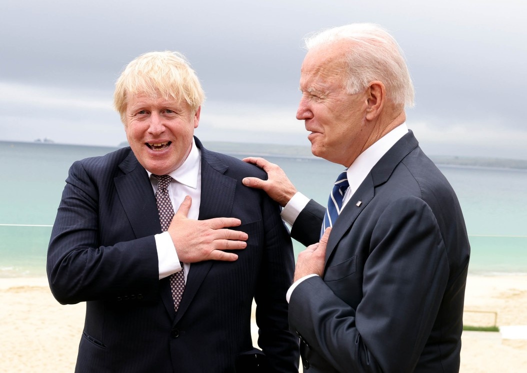 'Con ac mong' cua Tong thong Biden va Thu tuong Johnson hinh anh