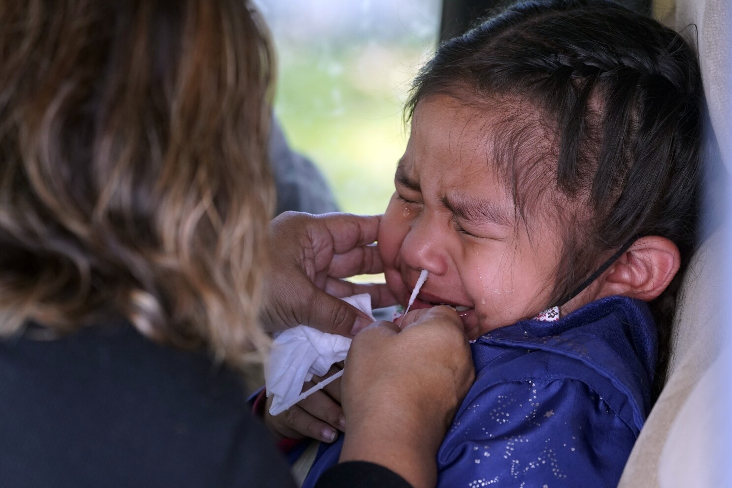 Omicron tren da bien mat hinh anh