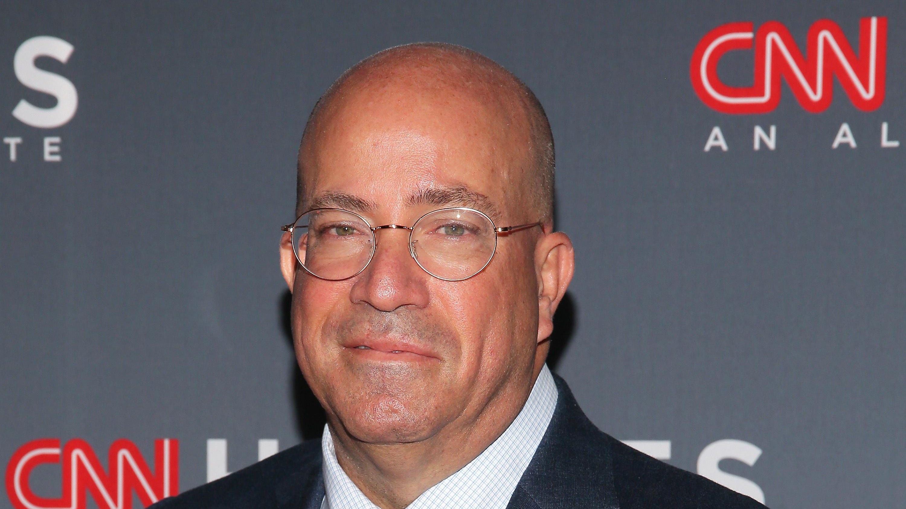 Jeff Zucker: ‘Toi da sai’ hinh anh