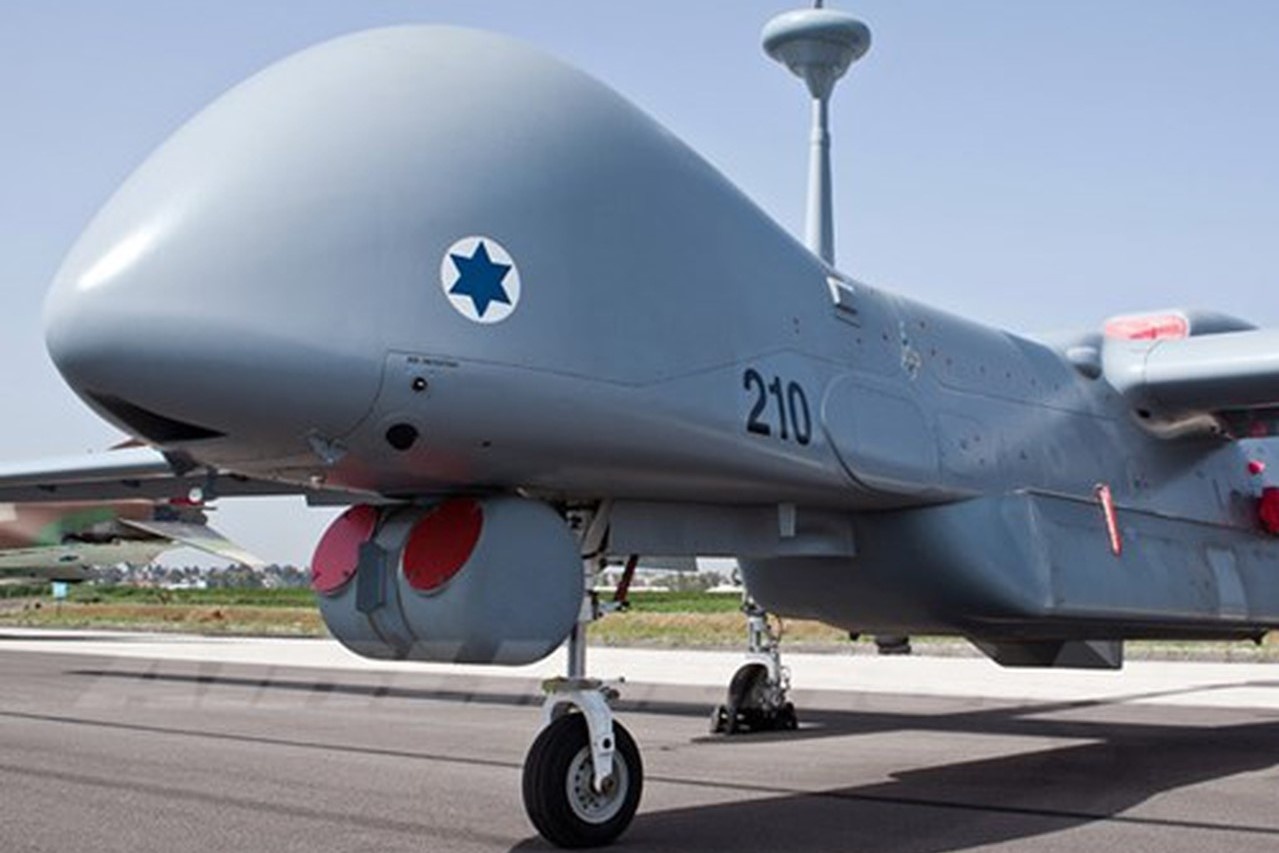 Duc lan dau mua 140 may bay khong nguoi lai vu trang hinh anh