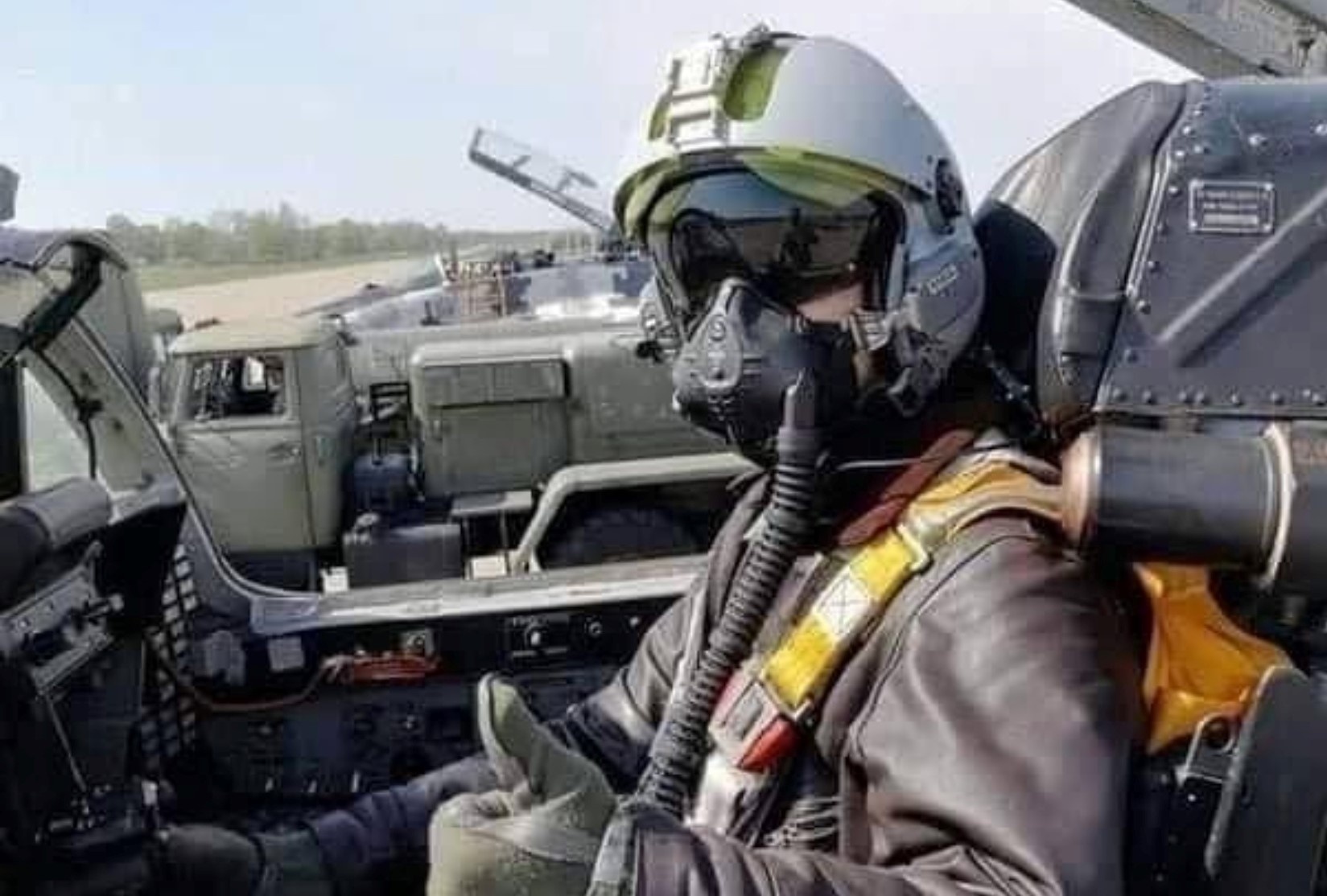 Thuc hu cau chuyen ve phi cong 'Bong ma Kyiv' hinh anh