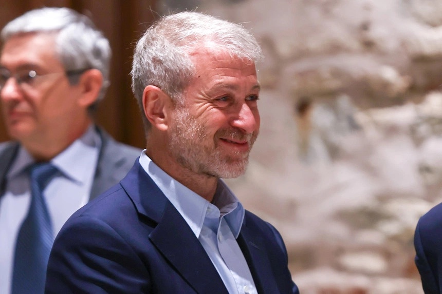 Nuoc co cao tay cua ty phu Abramovich hinh anh