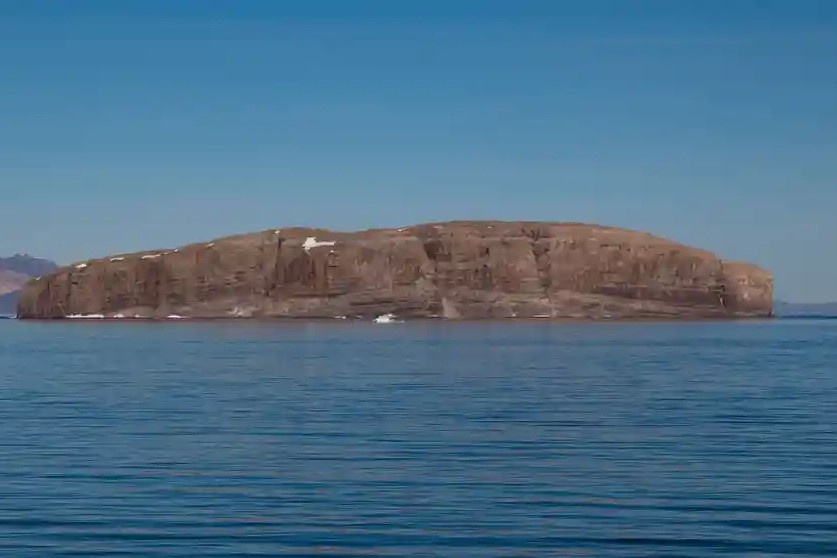 Canada - Dan Mach ket thuc tranh chap hon dao 'chon ruou' hinh anh