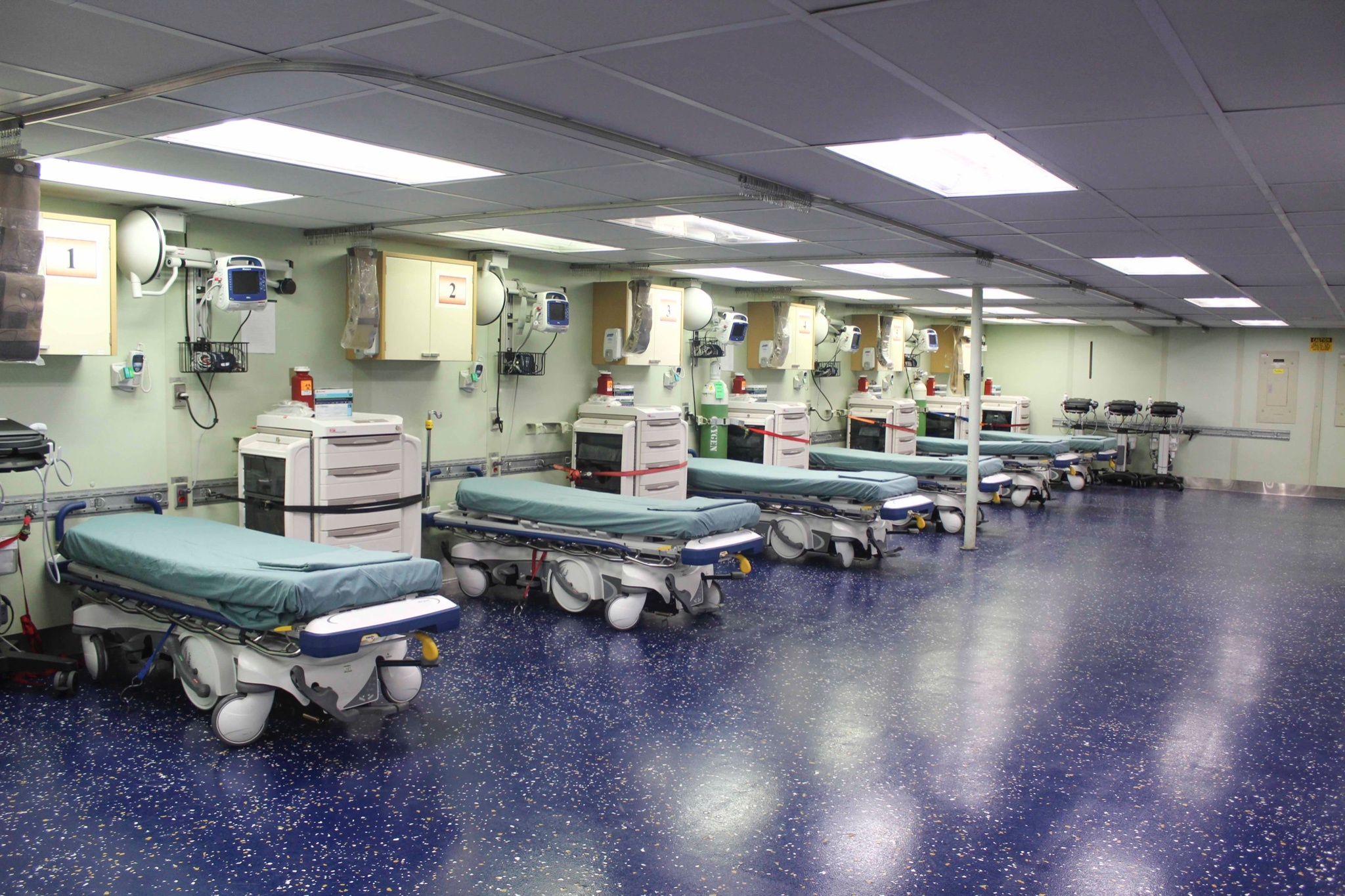 tau benh vien my den viet nam anh 3