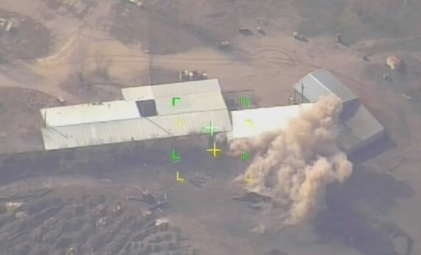 Nga tung video tan cong vi tri phao binh Ukraine hinh anh