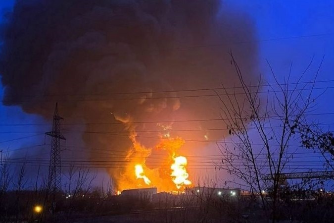 No lon o thanh pho Nga gan bien gioi Ukraine hinh anh