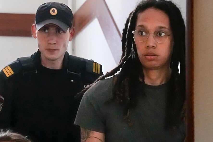 Ngoi sao bong ro My co the khang cao sau khi bi ket an o Nga hinh anh