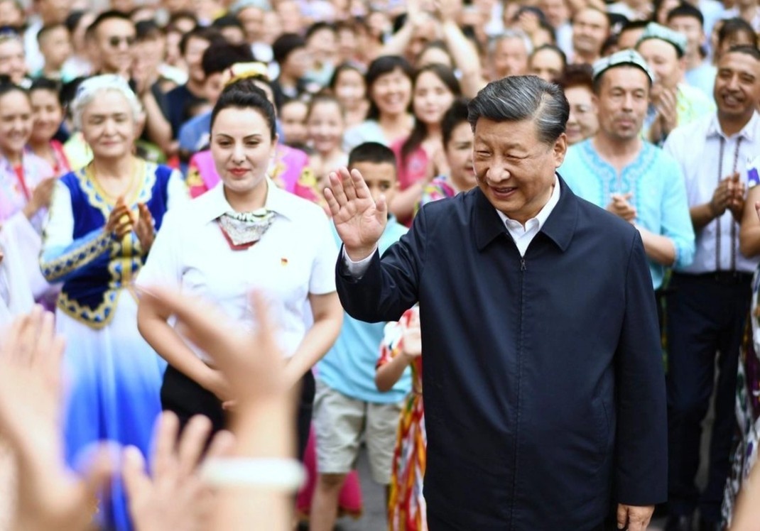 Tin hieu nhan su tu chuyen di cua ong Tap toi Hong Kong, Tan Cuong hinh anh