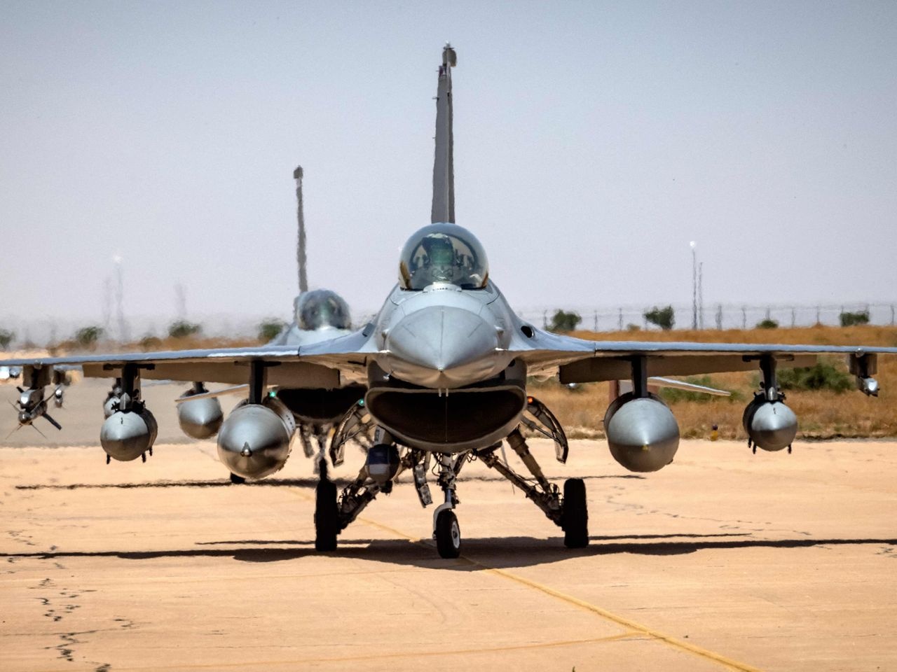 tho nhi ky va nato anh 4