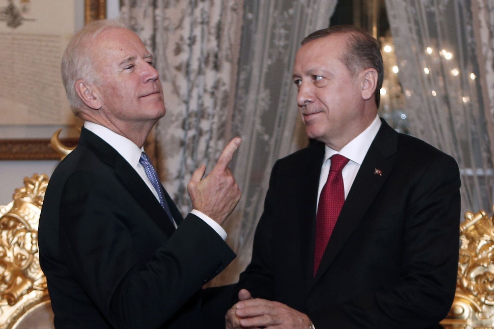 Dong minh kho chiu cua My va NATO hinh anh