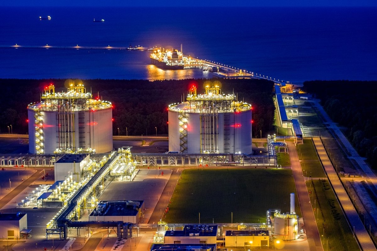 khi dot chau au anh 2