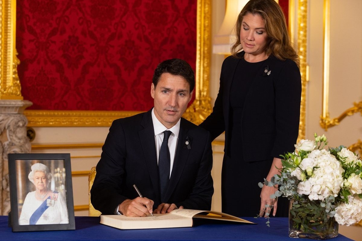 tang le nu hoang anh 2