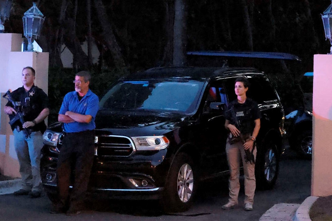 kham nha ong trump anh 1