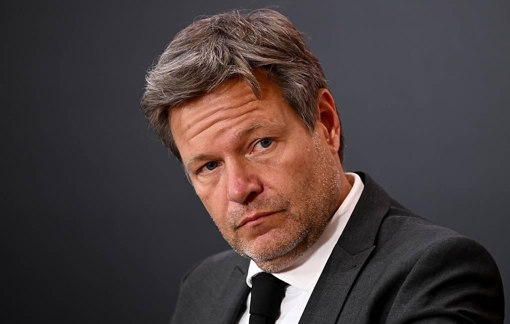 Duc chi trich My ban khi dot gia tren troi hinh anh