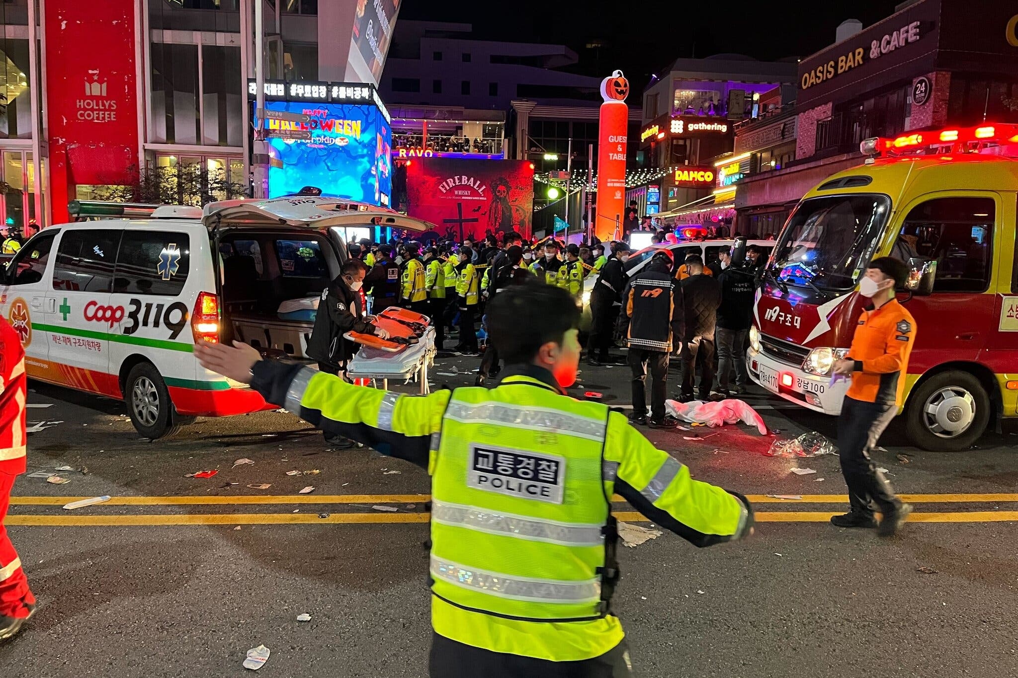 Hien truong vu giam dap o pho Itaewon khien it nhat 151 nguoi chet hinh anh