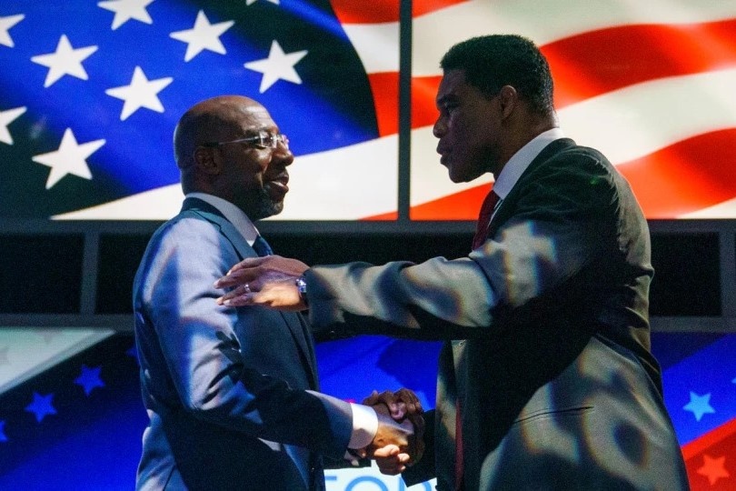 Hai phe Dan chu - Cong hoa o at rot tien vao cuoc quyet dau o Georgia hinh anh