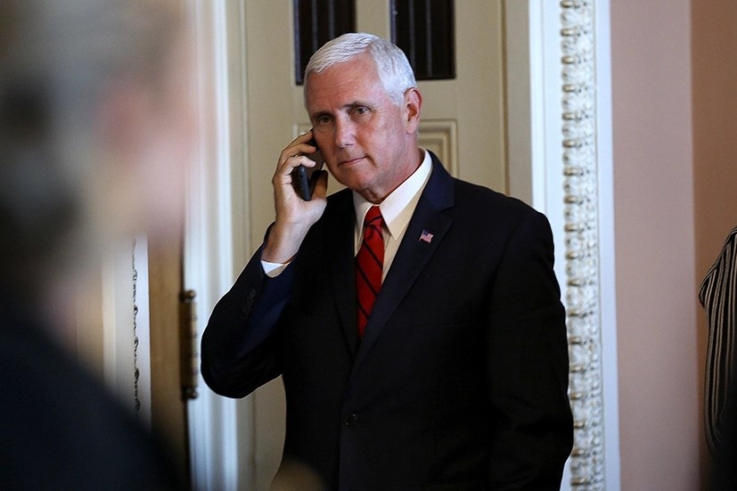 Tai lieu mat duoc tim thay tai nha cuu Pho tong thong My Mike Pence hinh anh