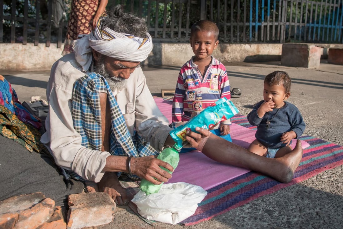 nguoi dalit an do anh 1