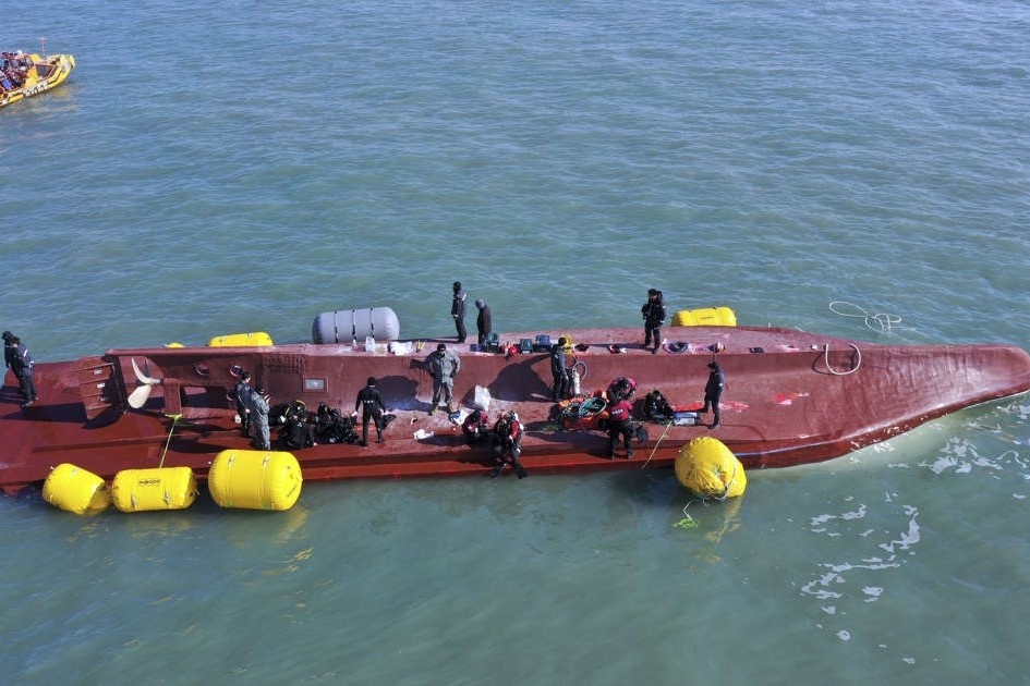 BNG xac nhan 2 nguoi Viet mat tich trong vu lat tau ca o Han Quoc hinh anh