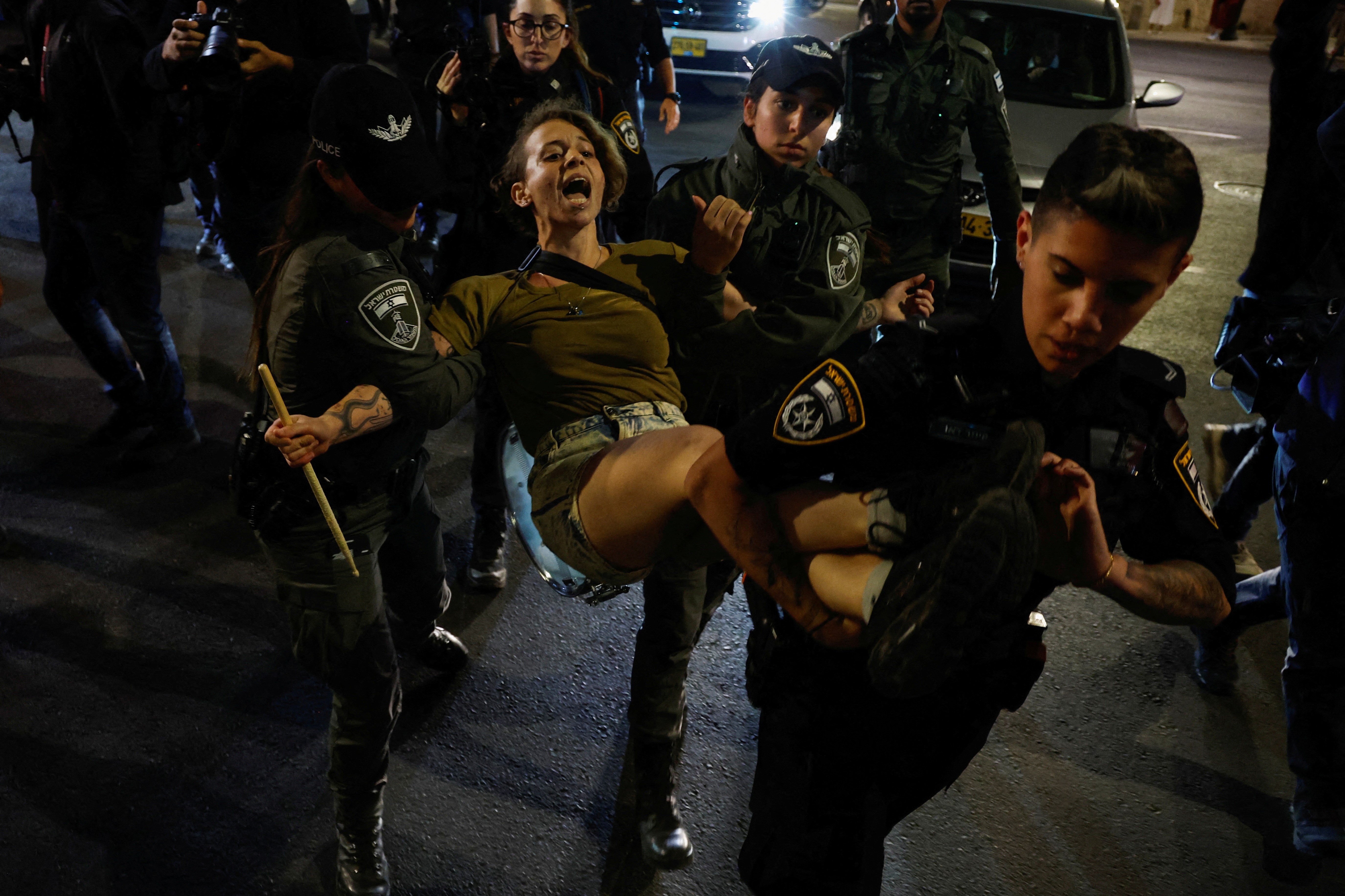 Vong xoay chia re nghiem trong o Israel hinh anh