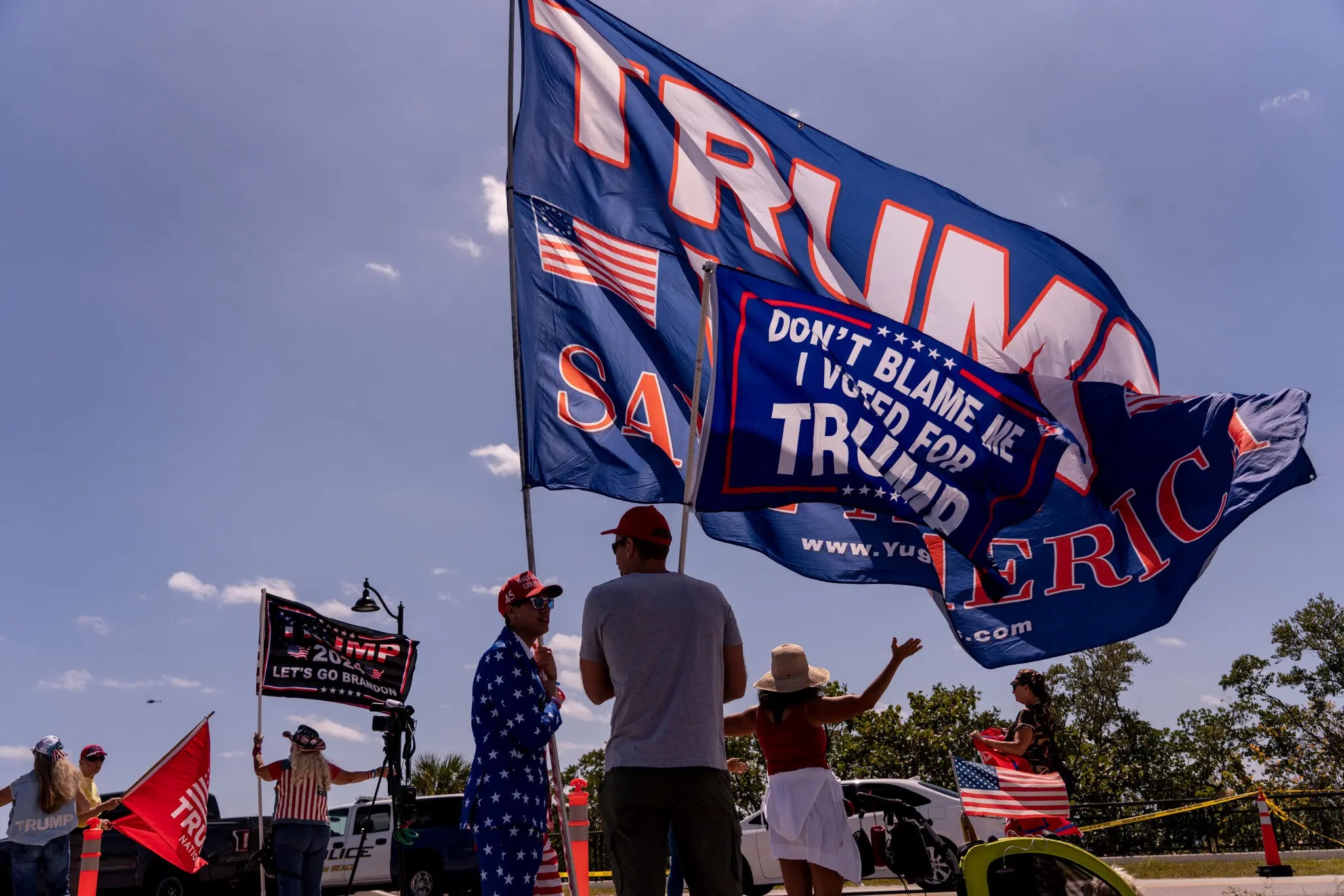 ong trump bi bat anh 2