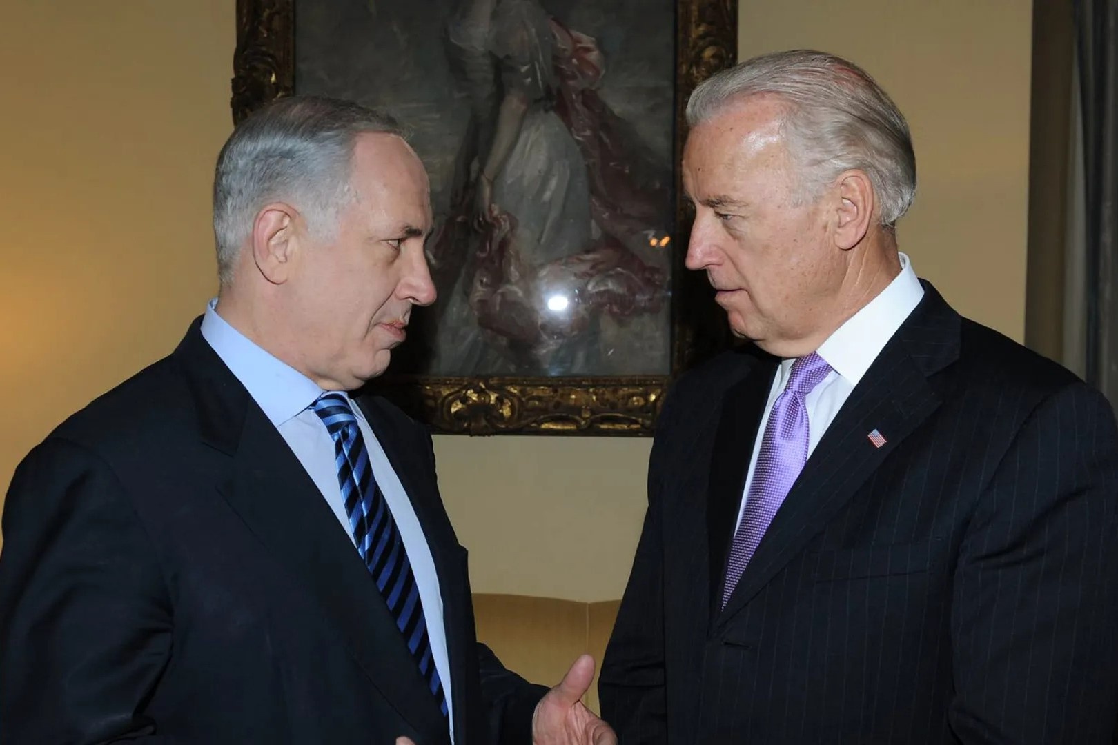 Dang sau phan ung gay gat bat thuong cua 'Vua Bibi' voi ong Biden hinh anh