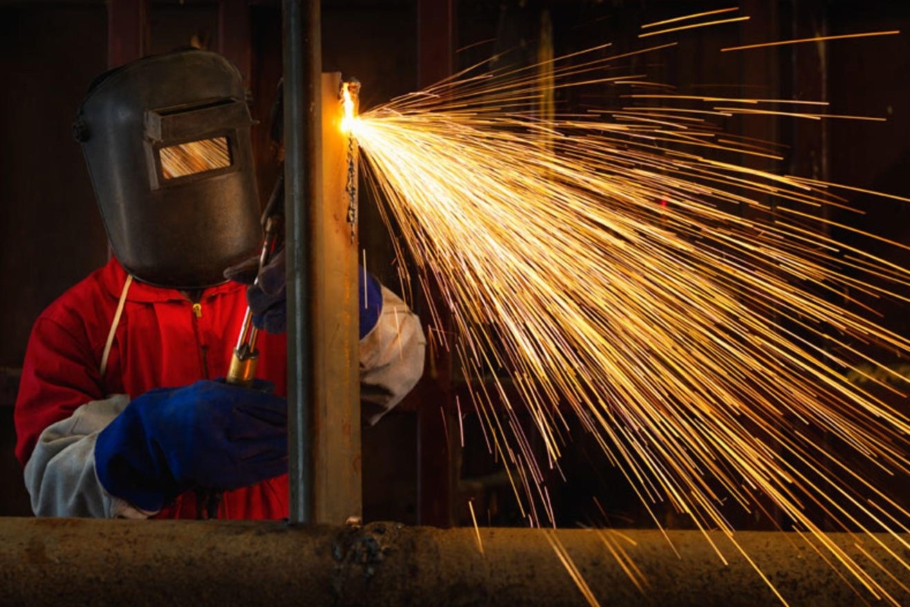 Song gio bua vay nganh cong nghiep cac nen kinh te lon nhat the gioi hinh anh