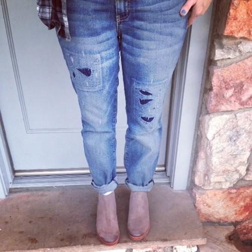 Đôi giày da lộn yêu thích của Drew Barrymore.