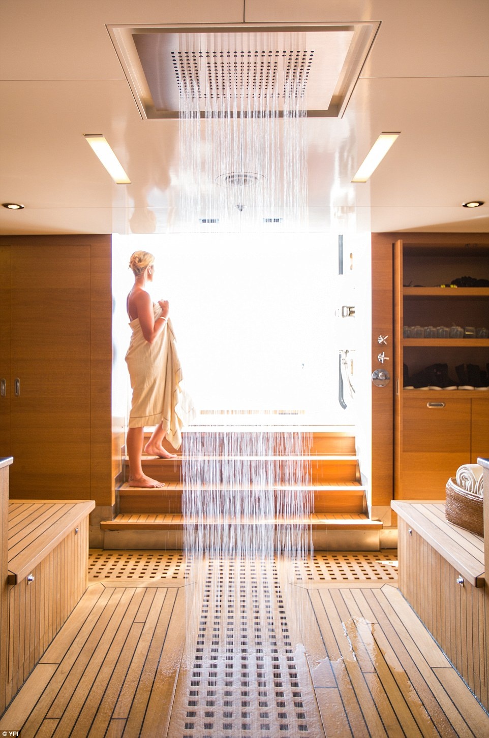 Thiết kế cao cấp trong phòng tắm.