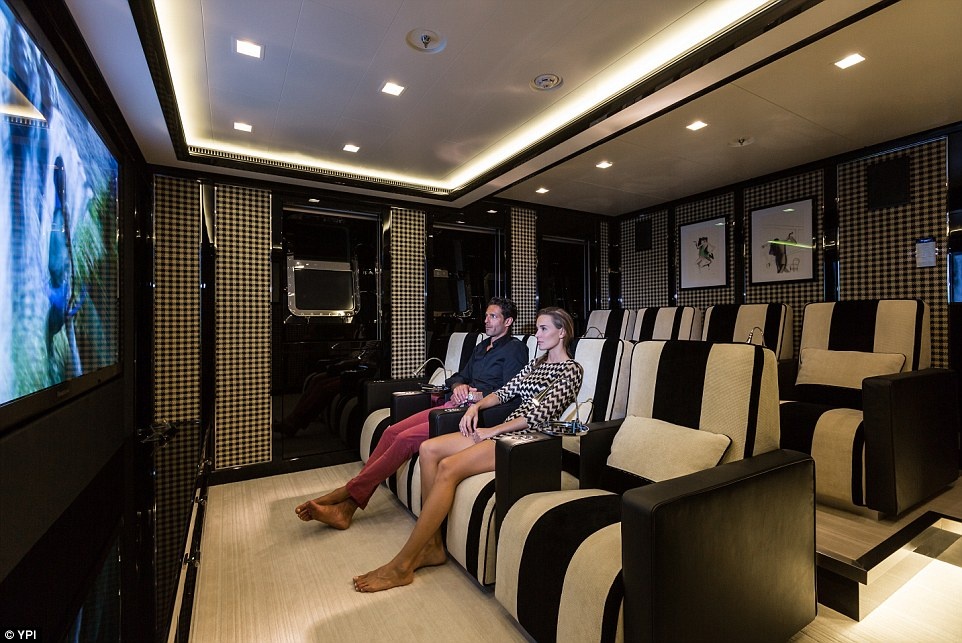 Phòng chiếu phim thoải mái, tiện nghi.