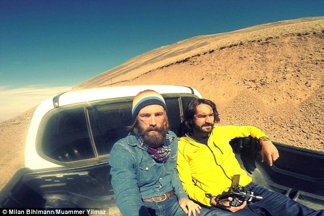 Tổng cộng, chuyến đi của họ có chiều dài 20.116 km và trung bình họ đã vượt qua 185 km mỗi ngày. 