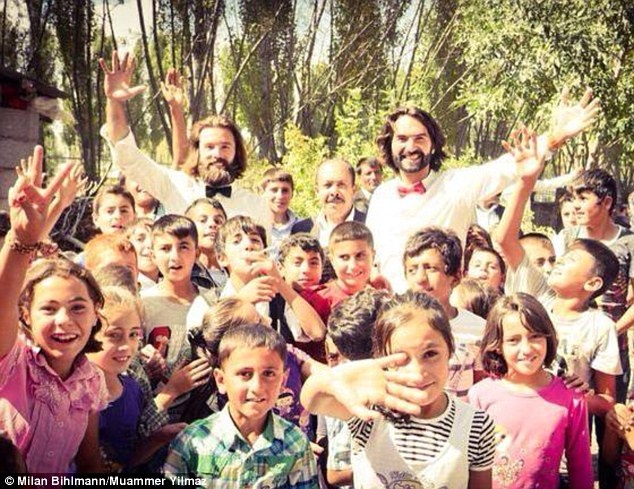 Hành trình thú vị này được chia sẻ trên Facebook với tên 