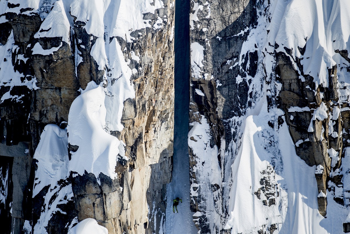 Man truot tuyet truoc mui tu than gay sot dan phuot hinh anh