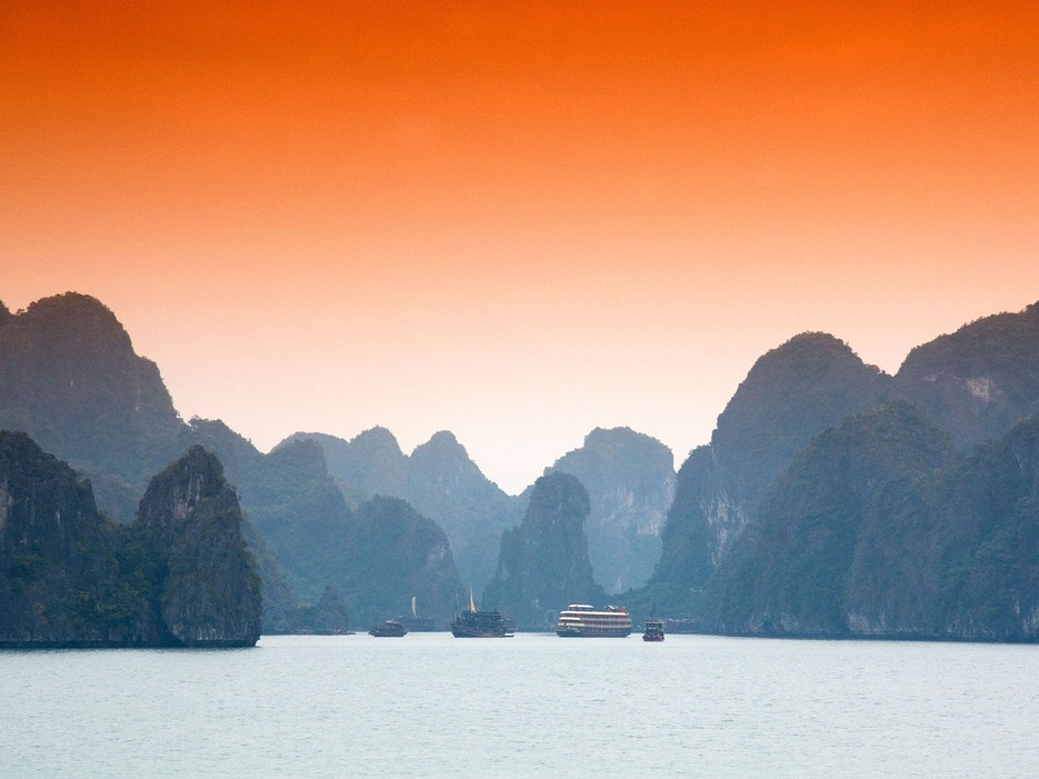 Ha Long lot top nhung di san dep nhat the gioi hinh anh