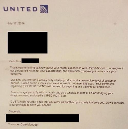 Lời xin lỗi kỳ quặc của hãng United Airlines: Hãng United Airlines gửi lời xin lỗi đến một độc giả Reddit có tên đăng ký là “lyndy”như sau: “Những lời nhận xét của bà về (sự kiện) sẽ được sử dụng để hướng dẫn và đào tạo nhân viên của chúng tôi. Bà (tên du khách), tôi đề nghị bà cho chúng tôi một cơ hội khác để được phục vụ bà”. Thư xin lỗi này được cho là gây cười và không mang tính chất cá nhân cụ thể đối với người nhận.