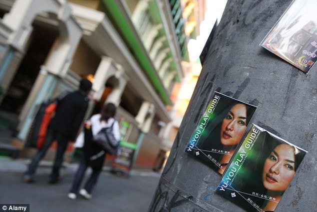 Giá cho 90 phút “vui vẻ” với tiếp viên hàng không dao động từ 300 – 450 bảng Anh.