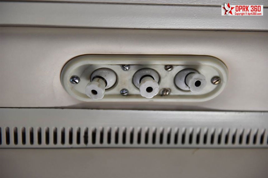 Những chiếc quạt gió cũ kỹ.