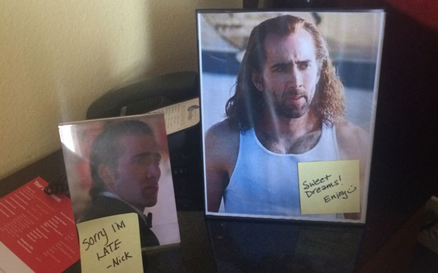 Một vị khách ở Texas yêu cầu có ảnh của Nicolas Cage trong phòng để chào đón cô.