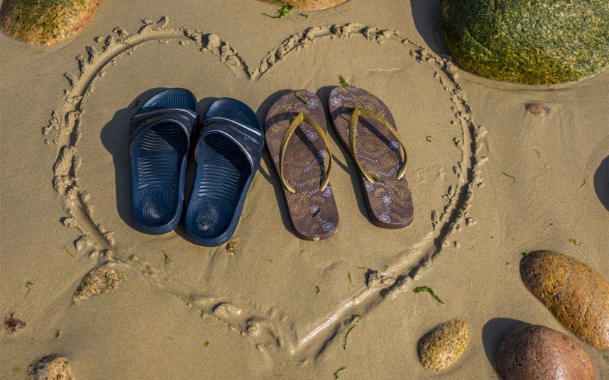 Ở Capri, Italy có luật cấm dùng các loại giày dép gây tiếng ồn.