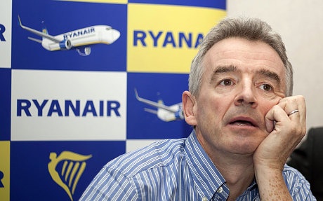 Hãng Ryanair cho rằng dây an toàn không cần thiết trên máy bay.