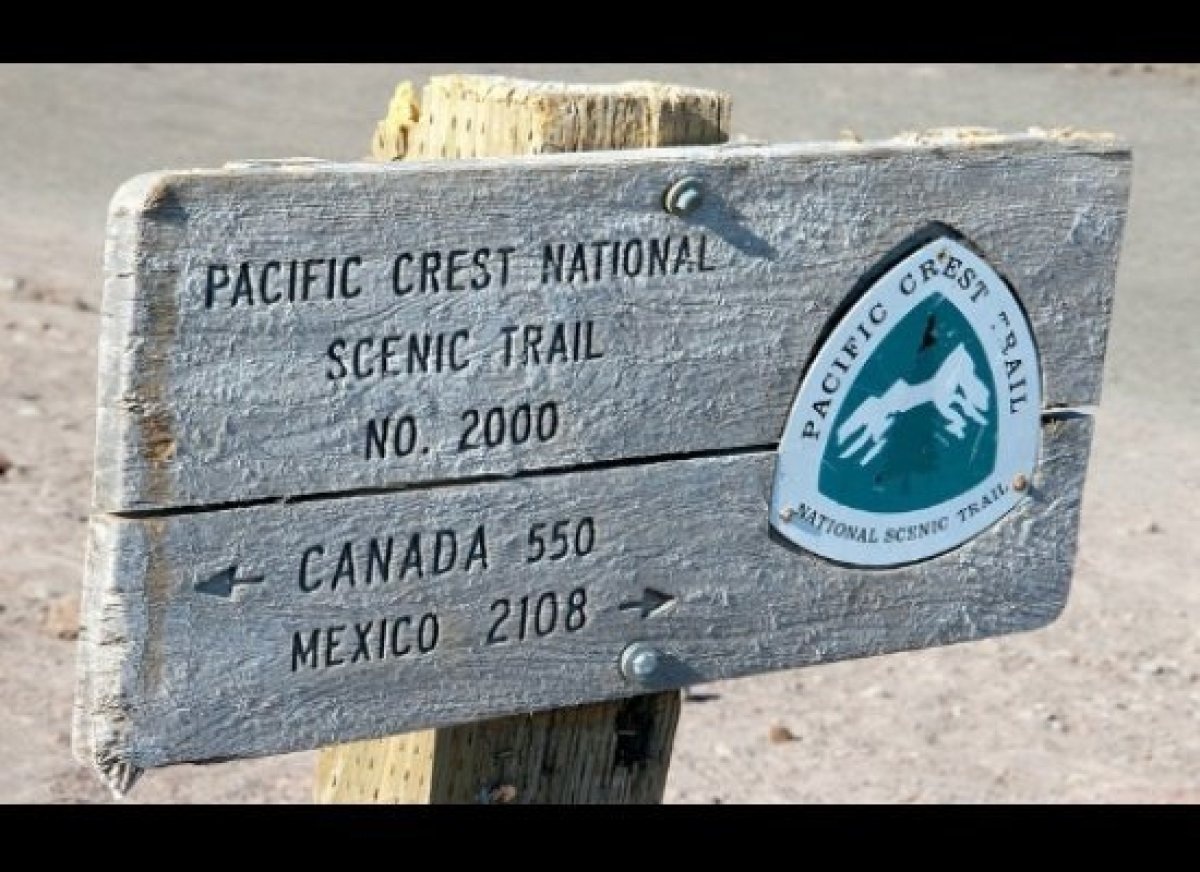 Bờ biển Thái Bình Dương, Mỹ - phim “Wild”: Chuyện phim dựa theo cuốn tự truyện của Cheryl Stray, do Reese Witherspoon làm nhà sản xuất và đóng vai chính. Câu chuyện về một cô gái trẻ trên hành trình tìm lại chính mình dọc bờ biển Thái Bình Dương ở vùng tây bắc nước Mỹ, từ sa mạc Mojave ở California đến bang Washington sau hôn nhân đổ vỡ và cái chết của người mẹ. Phần lớn cảnh phim được thực hiện ở Oregon với cảnh đồi núi, hoàng hôn lãng mạn.