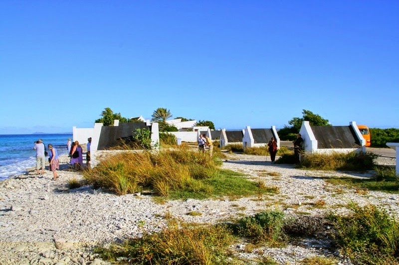 Theo Amusing Planet, Bonaire là một hòn đảo nằm ở bờ biển vùng Nam Mỹ, gần phía tây Venezuela. Người châu Âu bắt đầu đến Bonaire vào năm 1499 và thấy rằng hòn đảo này không thích hợp cho việc phát triển nông nghiệp quy mô lớn. 