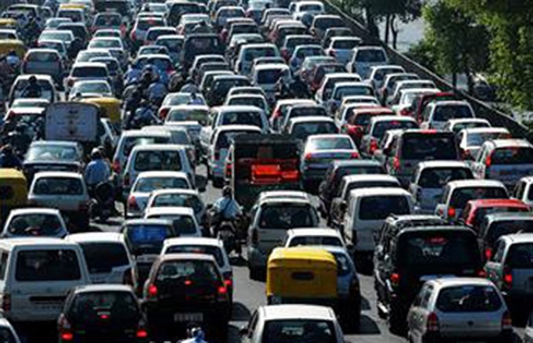 Lebanon: Người qua đường ở đây thường vượt từng làn xe một, rồi dừng lại giữa đường để chờ qua làn tiếp theo. Cảm giác này được cho là vừa sợ hãi, vừa thú vị.