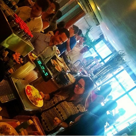 Ăn tối kiểu quilo ở Brazil: Quilo là kiểu nhà hàng buffet rất phổ biến ở Brazil. Bạn trả tiền bằng cách lấy đồ ăn lên đĩa rồi cân đĩa của mình.