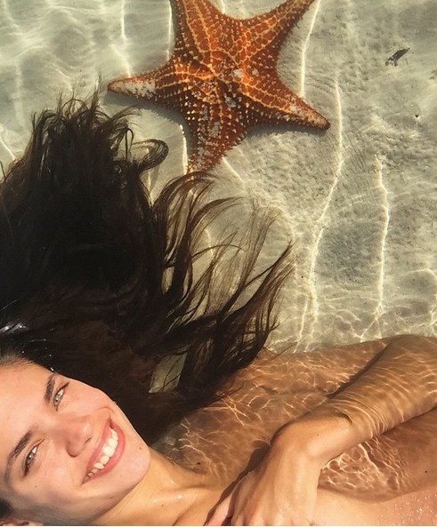 Thiên thần Victoria Secret Sara Sampaio: “Thiên nhiên tuyệt đẹp ở Antigua!