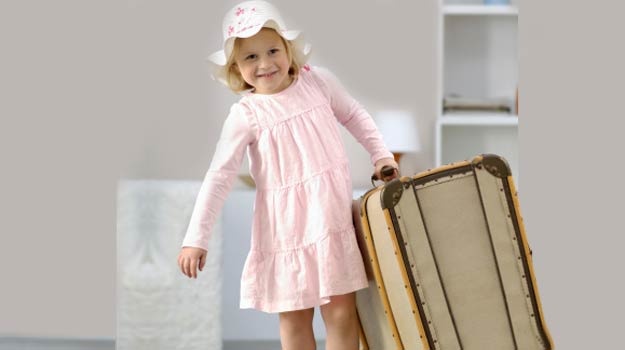 Học cách sống có trách nhiệm:  Nhiều cô gái quen sống dựa vào người khác, như bạn trai, anh em trai hoặc bố. Khi đi du lịch một mình, bạn sẽ phải tự trách nhiệm chăm sóc bản thân và giữ gìn đồ đạc, tư trang của chính mình.